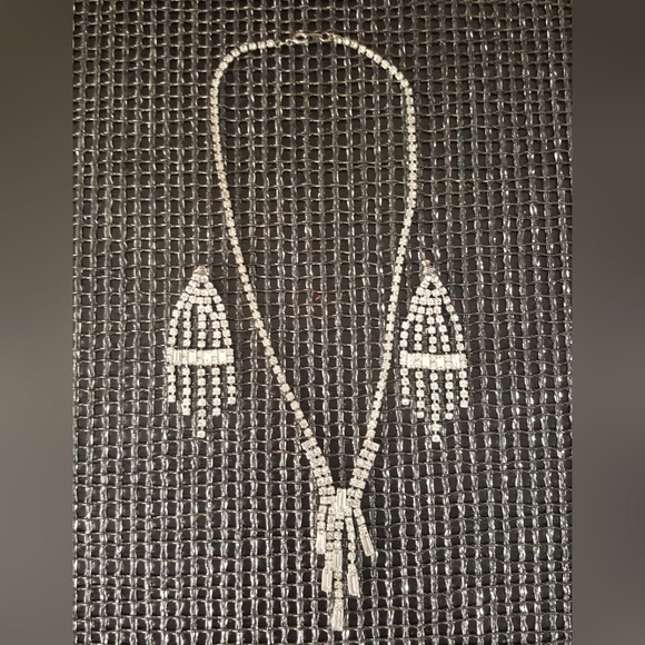 Vintage Austrian Crystals Necklace & Earrings Set - Picture 1 of 3